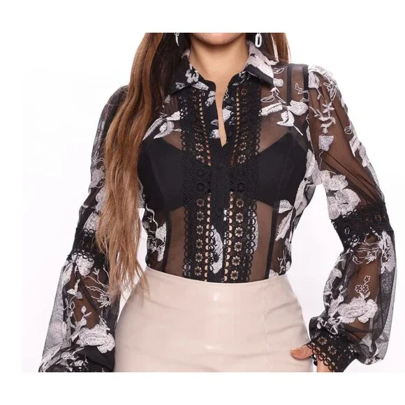 NWT Mesh Floral Dark Fairy Whimsigoth Blouse Top Goth Crochet Sexy Romantic M - Picture 2 of 16